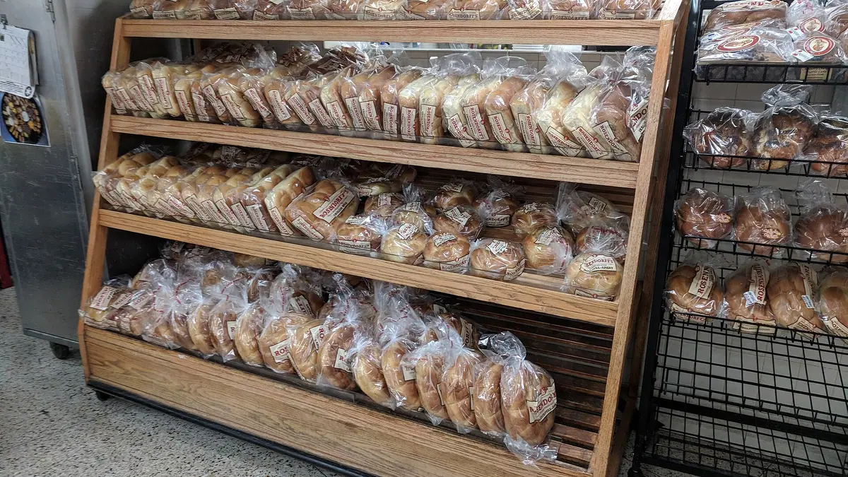 Christie the Baker – bakery in Linlithgow town centre